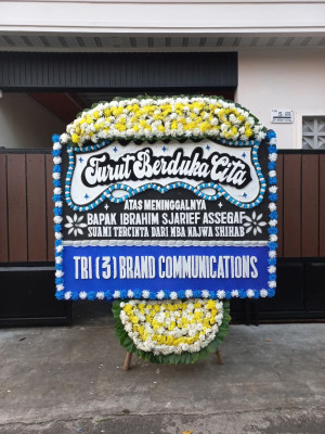 Papan Bunga Duka di Makian Barat